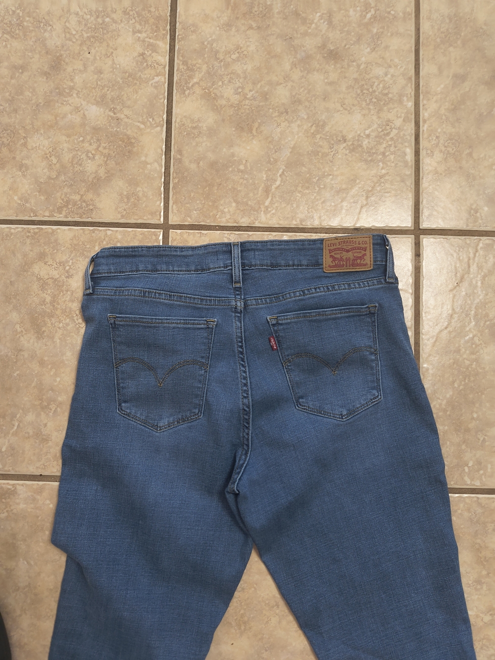 Levi's Men’s Blue Denim Jeans - Classic Back Pocket Fit